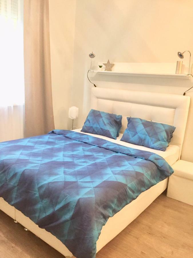 Miracle Apartman Sarvar Lejlighed Eksteriør billede