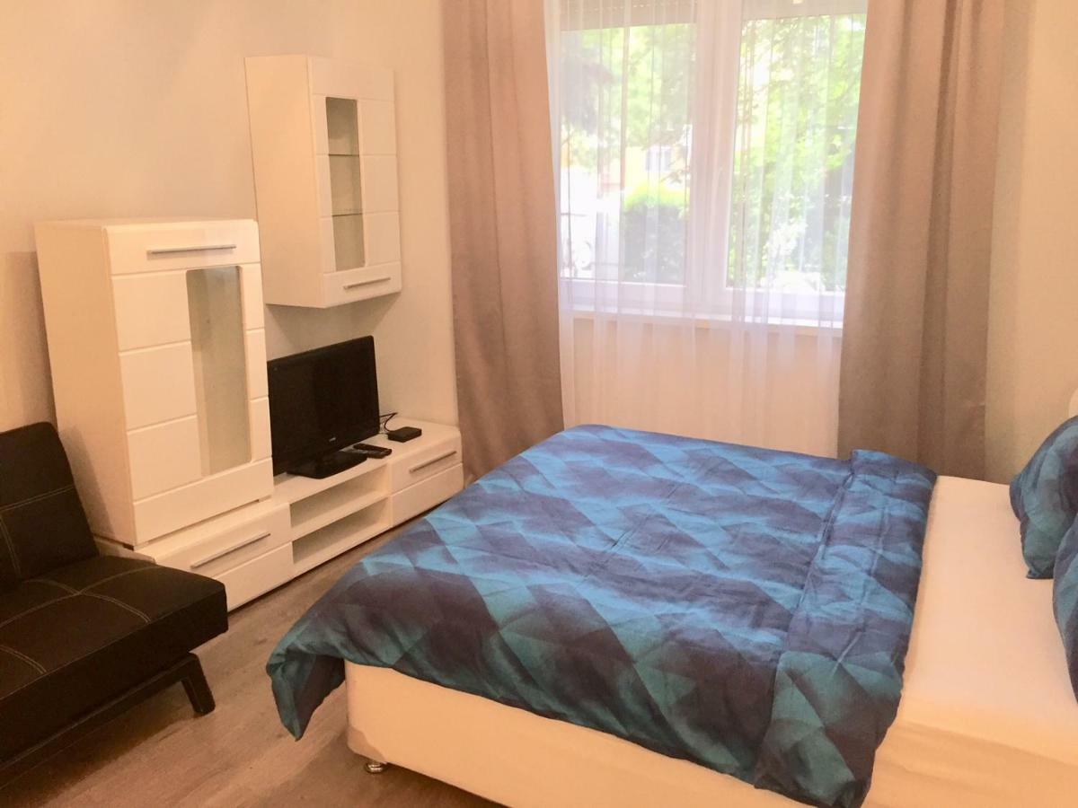Miracle Apartman Sarvar Lejlighed Eksteriør billede